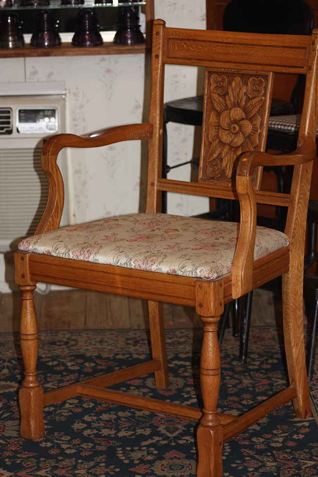 Dining Set made by Mt Airy Chair Co Value &amp; Appraisal | InstAppraisal